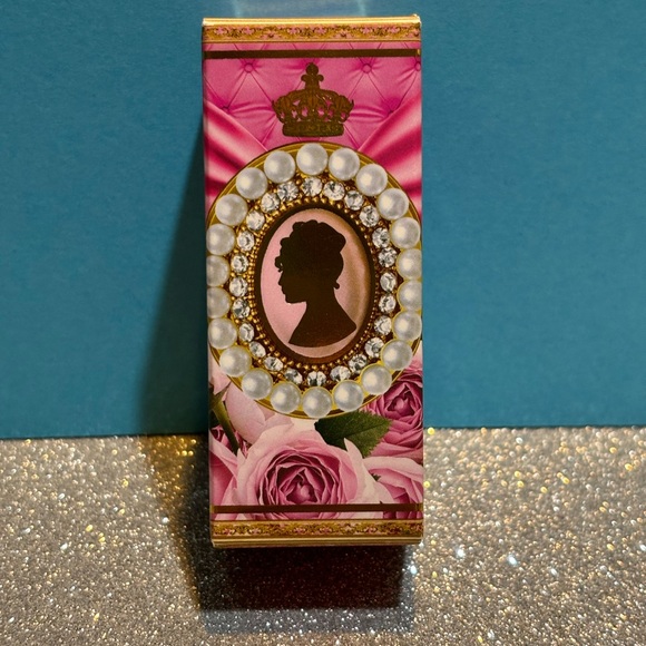 BNIB! Limited Edition! Pat McGrath Labs X Bridgerton Lipstick in NEGLIGEE 494 - Picture 5 of 9